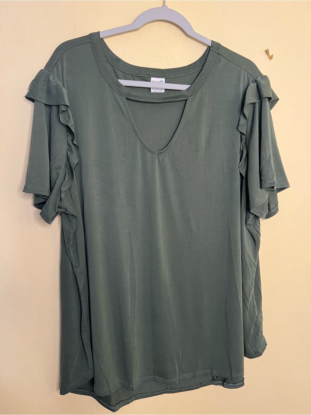 Terra & Sky Moss Green V-Neck Ruffle Sleeve Top